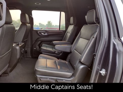 Used 2022 Chevrolet Suburban Premier AWD/4WD image 8