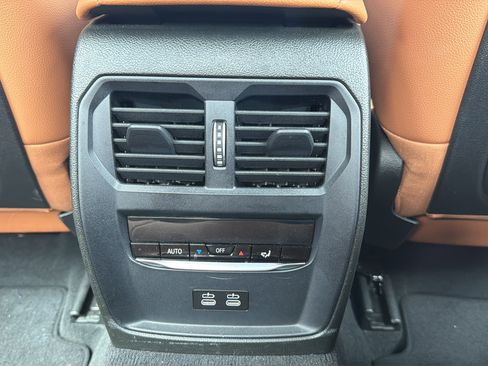 Used 2023 BMW 330e xDrive w/ Driving Assistance Package AWD/4WD image 16