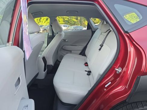 Certified 2025 Hyundai Kona SE FWD image 21