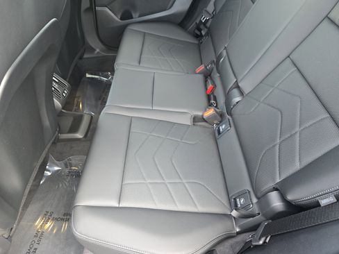 Certified 2025 BMW X1 xDrive28i w/ Convenience Package image 14