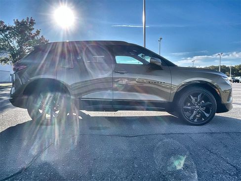 Used 2019 Chevrolet Blazer RS w/ Sun and Wheels Package image 9