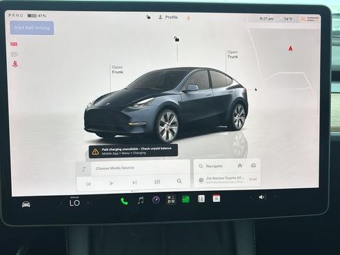 Used 2024 Tesla Model Y Long Range AWD/4WD image 28