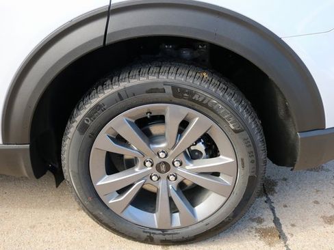 New 2026 Ford Explorer Active w/ Active Comfort Package image 27