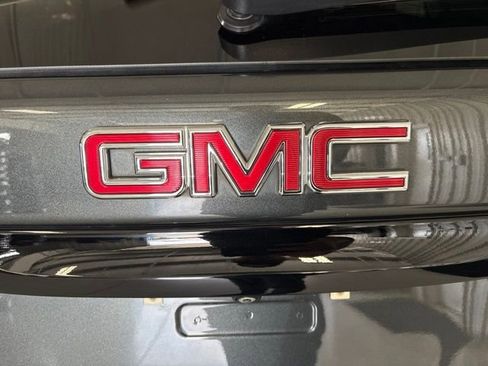 Used 2021 GMC Terrain SLT w/ Infotainment Package II AWD/4WD image 38