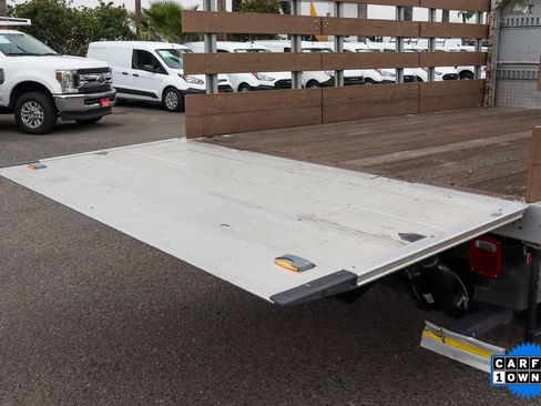 Used 2017 Ford F550 2WD Crew Cab Super Duty image 9