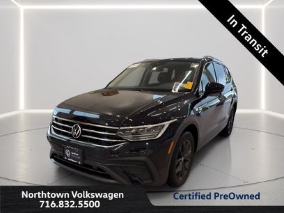 Used 2024 Volkswagen Tiguan SE w/ Panoramic Sunroof Package