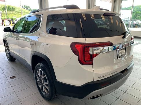 Used 2023 GMC Acadia SLT AWD/4WD image 15