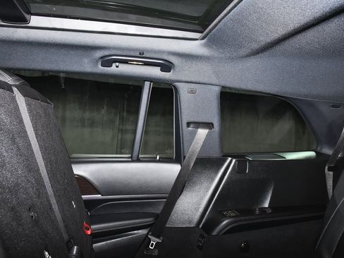 Used 2025 Mercedes-Benz GLS 450 GLS 450 image 68