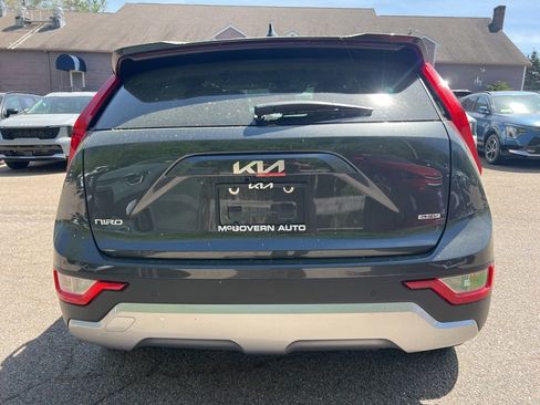 New 2025 Kia Niro EX w/ EX Cold Weather Package image 3