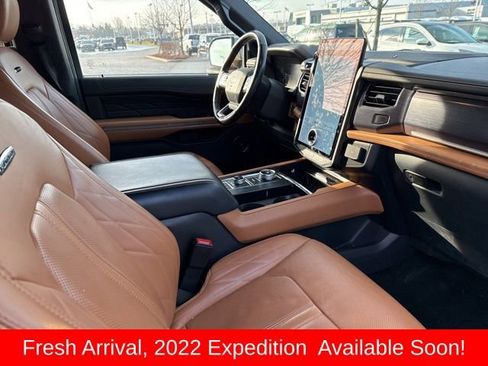 Used 2022 Ford Expedition Platinum image 9