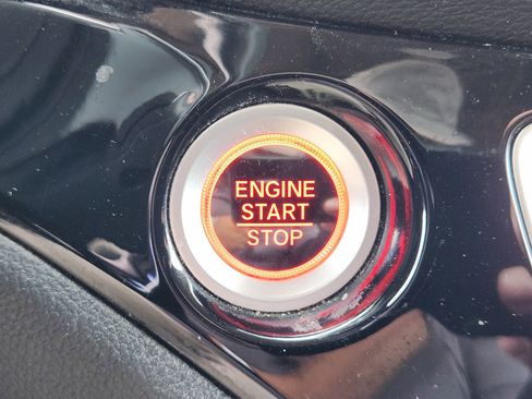 Used 2017 Honda Pilot Elite image 24