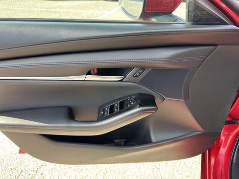 Used 2025 MAZDA MAZDA3 s image 25