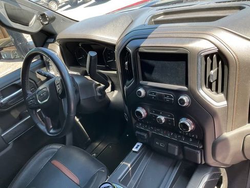 Used 2022 GMC Sierra 2500 AT4 w/ AT4 Premium Plus Package image 13