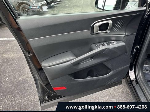 Certified 2023 Kia Sorento S w/ Panoramic Sunroof Package FWD image 15