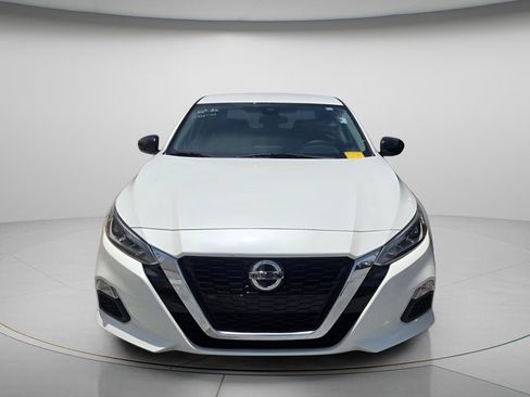 Used 2021 Nissan Altima 2.5 SR FWD image 3