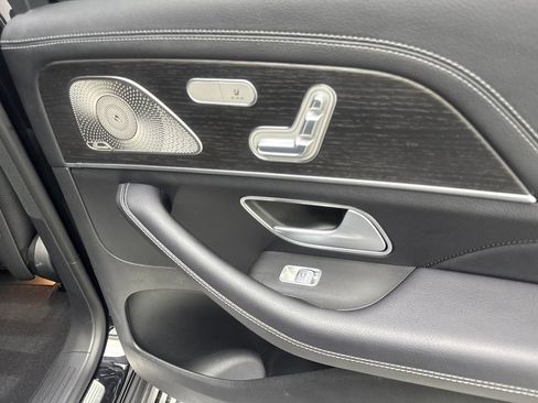Used 2023 Mercedes-Benz GLS 580 4MATIC image 46