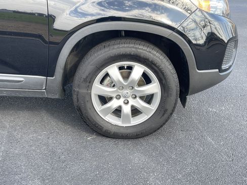 Used 2013 Kia Sorento LX image 33