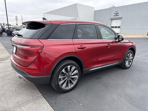 Used 2023 Lincoln Corsair Reserve w/ Equipment Group 201A image 5