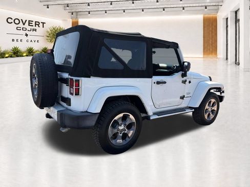 Used 2016 Jeep Wrangler Sahara w/ Mopar Chrome Edition Group AWD/4WD image 8
