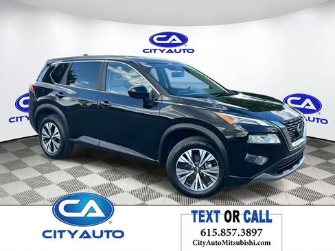 Used 2023 Nissan Rogue SV image 1