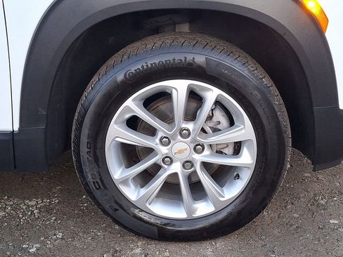 Used 2024 Chevrolet TrailBlazer LS w/ LS Convenience Package image 33