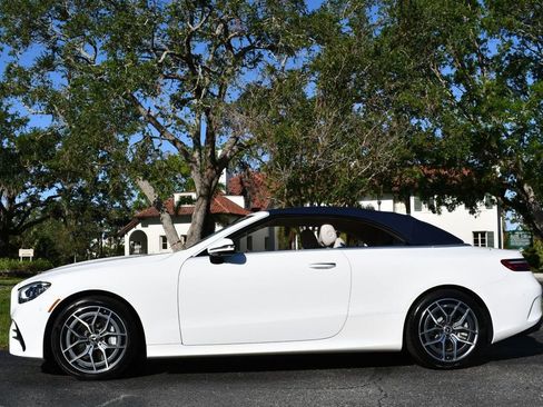 Used 2023 Mercedes-Benz E 450 4MATIC Cabriolet image 35