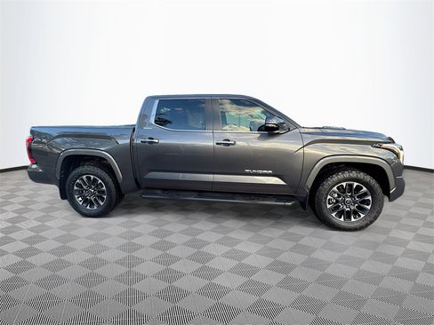 Used 2024 Toyota Tundra Limited image 5
