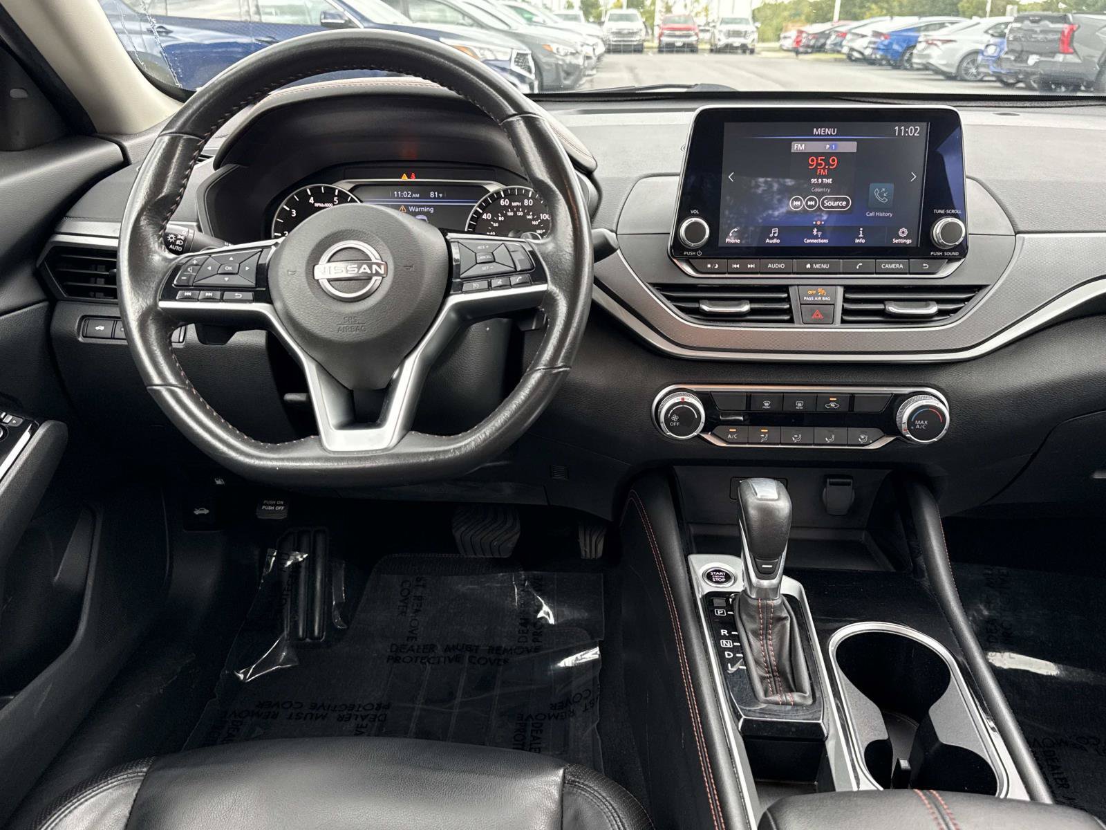 Used 2024 Nissan Altima 2.5 SR FWD image 8