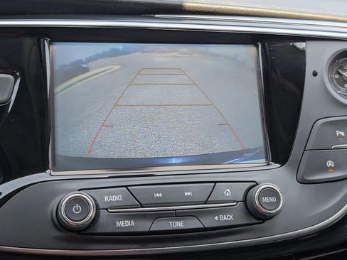 Used 2020 Buick Envision Essence FWD image 26