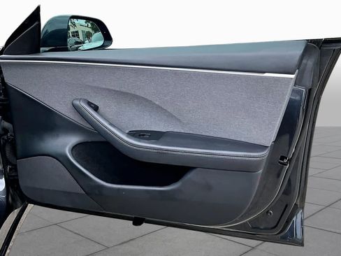 Used 2025 Tesla Model 3 Long Range RWD image 24