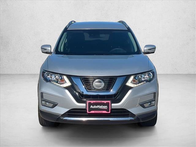 Used 2019 Nissan Rogue SV w/ Premium Package FWD image 2