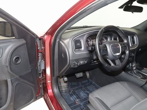 Used 2019 Dodge Charger SXT image 42