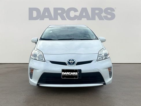 Used 2015 Toyota Prius Two image 2