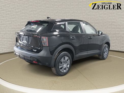 New 2026 Nissan Kicks S image 5