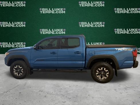 Used 2018 Toyota Tacoma TRD Off-Road image 8