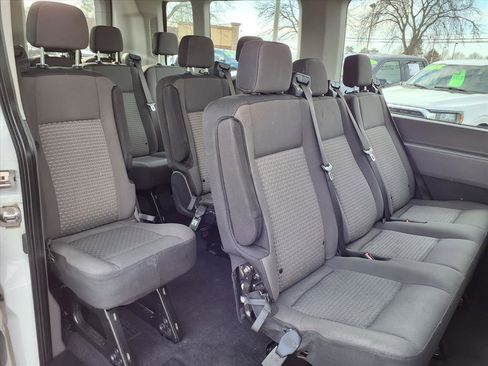 Used 2022 Ford Transit 350 XLT image 5