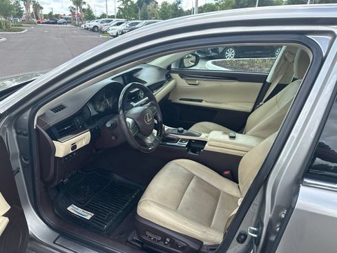 Used 2018 Lexus ES 350 w/ Premier Package FWD image 11