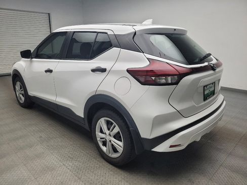 Used 2021 Nissan Kicks S FWD image 5