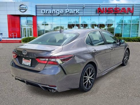 Used 2024 Toyota Camry SE FWD image 2
