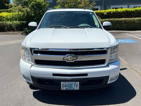 Used 2010 Chevrolet Silverado 1500 LTZ w/ Convenience Package AWD/4WD image 2