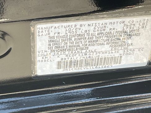 Used 2025 Nissan Versa SV FWD image 29