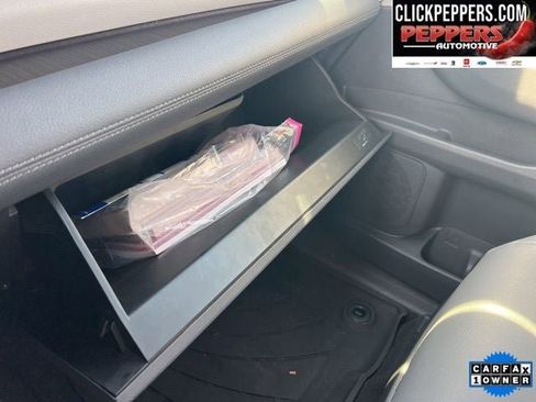 Used 2022 Toyota Sienna XLE w/ XLE Plus Package image 18