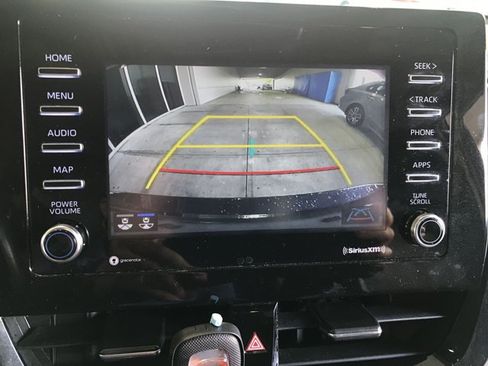 Used 2022 Toyota Camry SE w/ Convenience Package FWD image 11