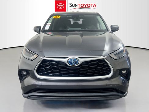Used 2023 Toyota Highlander LE FWD image 10