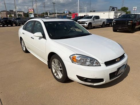 Used 2013 Chevrolet Impala LTZ FWD image 2