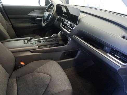 New 2026 Toyota Grand Highlander AWD image 25