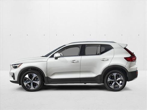 New 2026 Volvo XC40 B5 Plus w/ Protection Package Premier AWD/4WD image 3