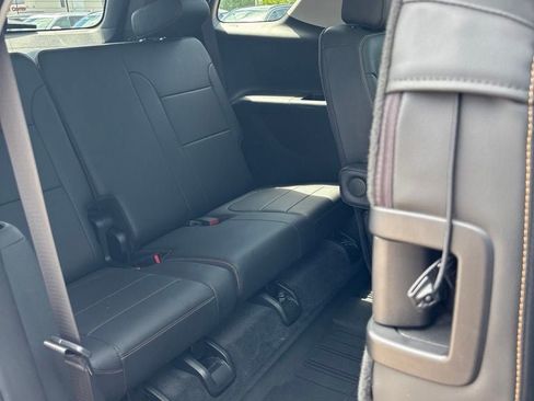 Used 2021 Chevrolet Traverse Premier w/ LPO, Floor Liner Package AWD/4WD image 29