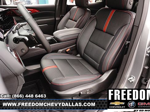 New 2026 Chevrolet Traverse RS w/ LPO, Floor Liner Package image 13