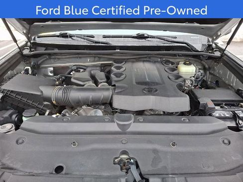 Used 2017 Toyota 4Runner SR5 image 32